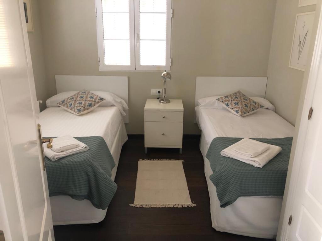 No Turistic Rental, Duplex Penthouse In The Historic Center, Valencia, Ideal For Those Looking To Stay In The City For A Season, Including Professionals And Students Экстерьер фото