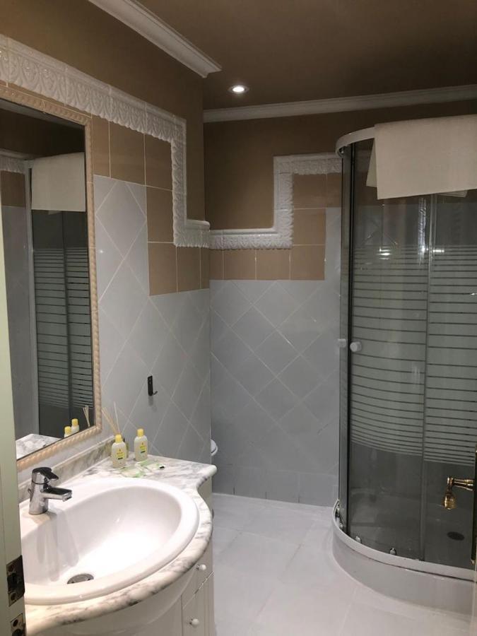 No Turistic Rental, Duplex Penthouse In The Historic Center, Valencia, Ideal For Those Looking To Stay In The City For A Season, Including Professionals And Students Экстерьер фото